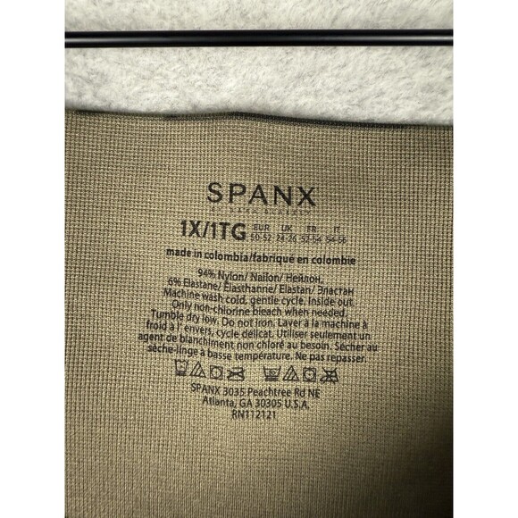 Spanx Leggings Womens 1X Green Camo Cropped Look At‎ Me Now A288466 NEW - Picture 5 of 11